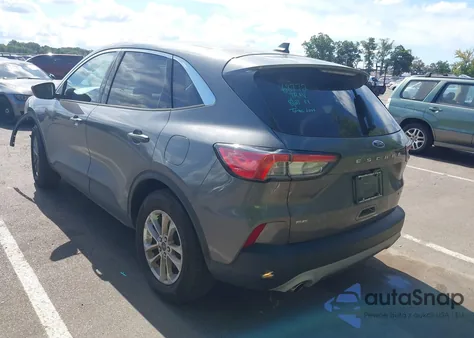 2022 Ford Escape Se z USA, uszkodzony, nr VIN 1FMCU9G6XNUB07360